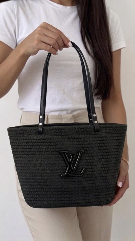 شنطة قش - Louis Vuitton